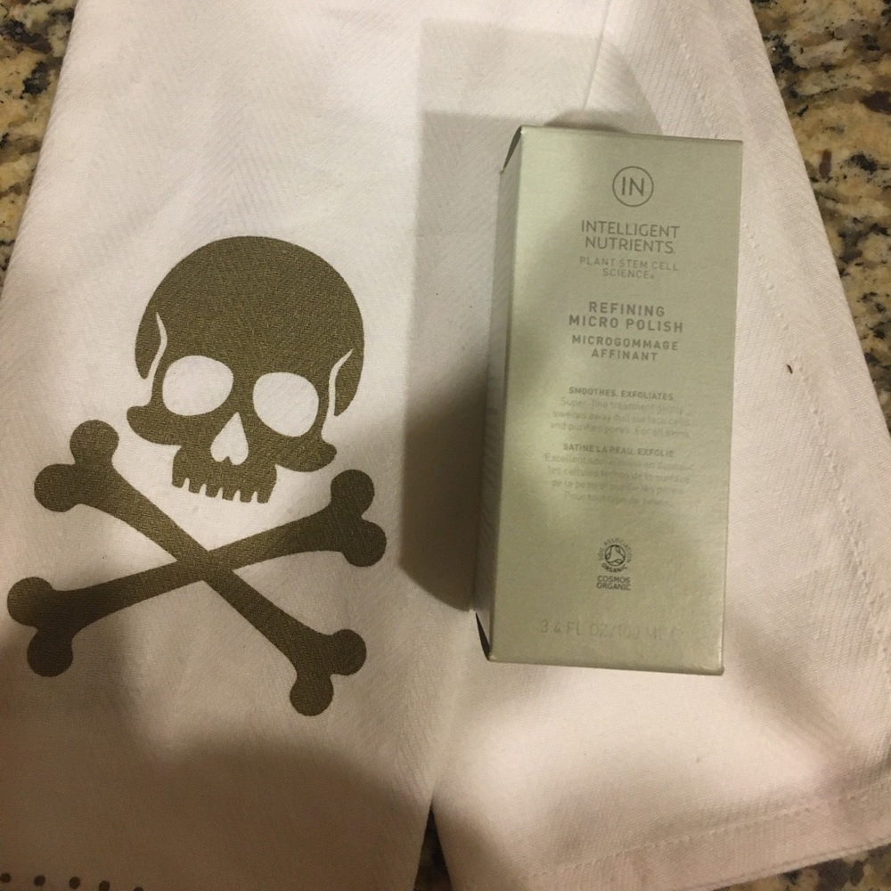 NIB Intelligent Nutrients Scrub - never opened